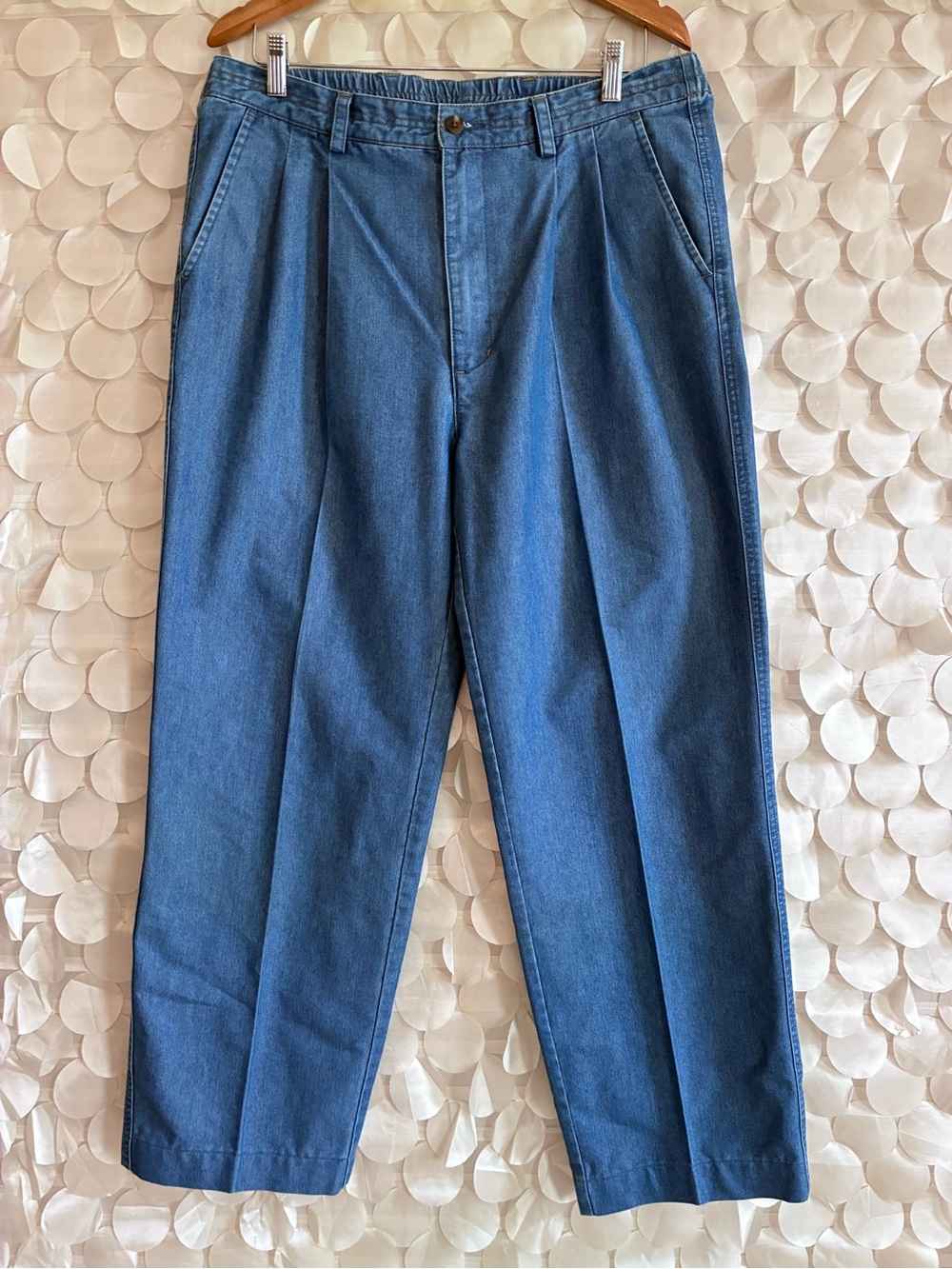 36 x 30” VINTAGE TavelSmith Men’s Pleated Travel Pants Light